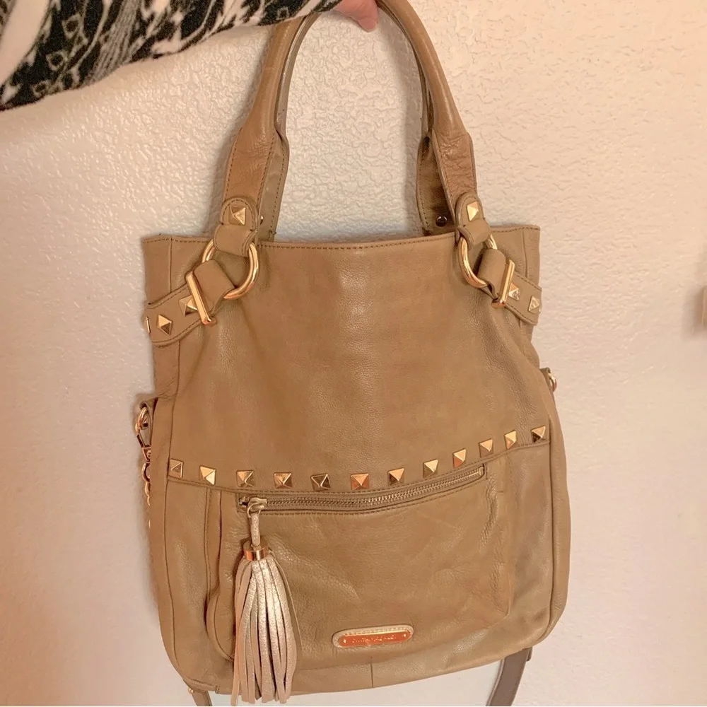 Cynthia Rowley Soft Tan Leather Crossbody Shoulder Purse Handbag Boho Studded